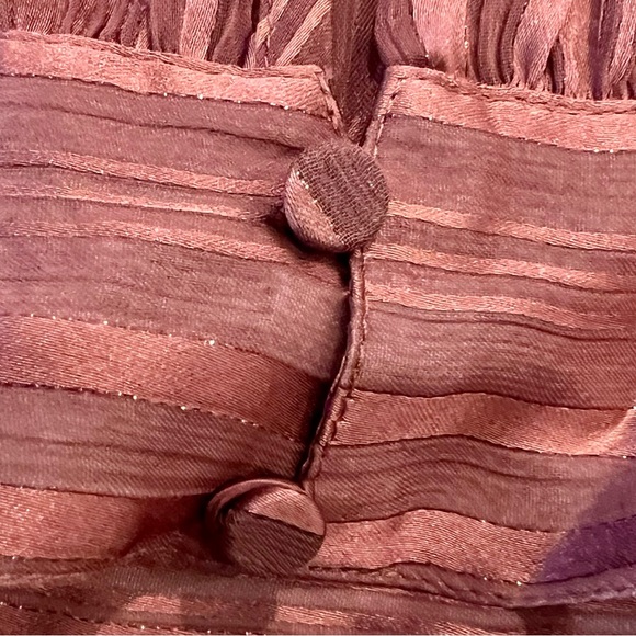 Express Relaxed Portofino V- Neck Form long sleeve woman blouse.New with tags - Picture 5 of 9